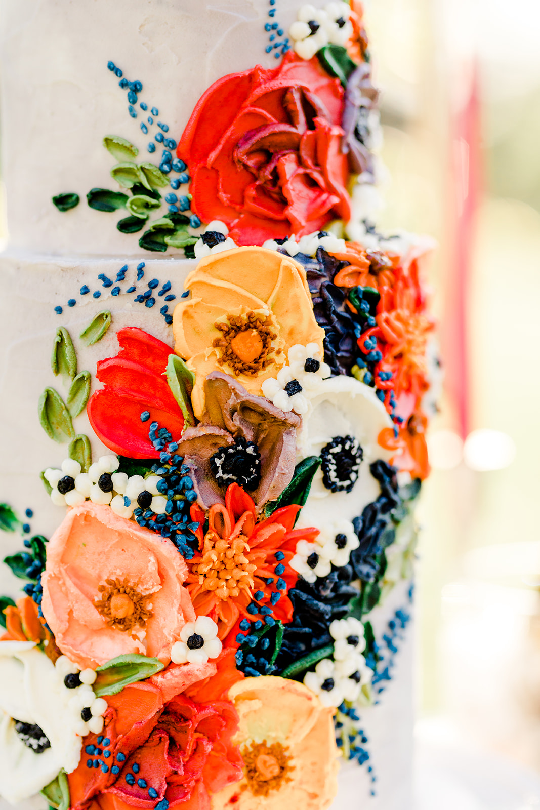 Bright + Cheerful Garden Elegance of Artmosphere — 10 Bloom Cakes buttercream palette knife cake