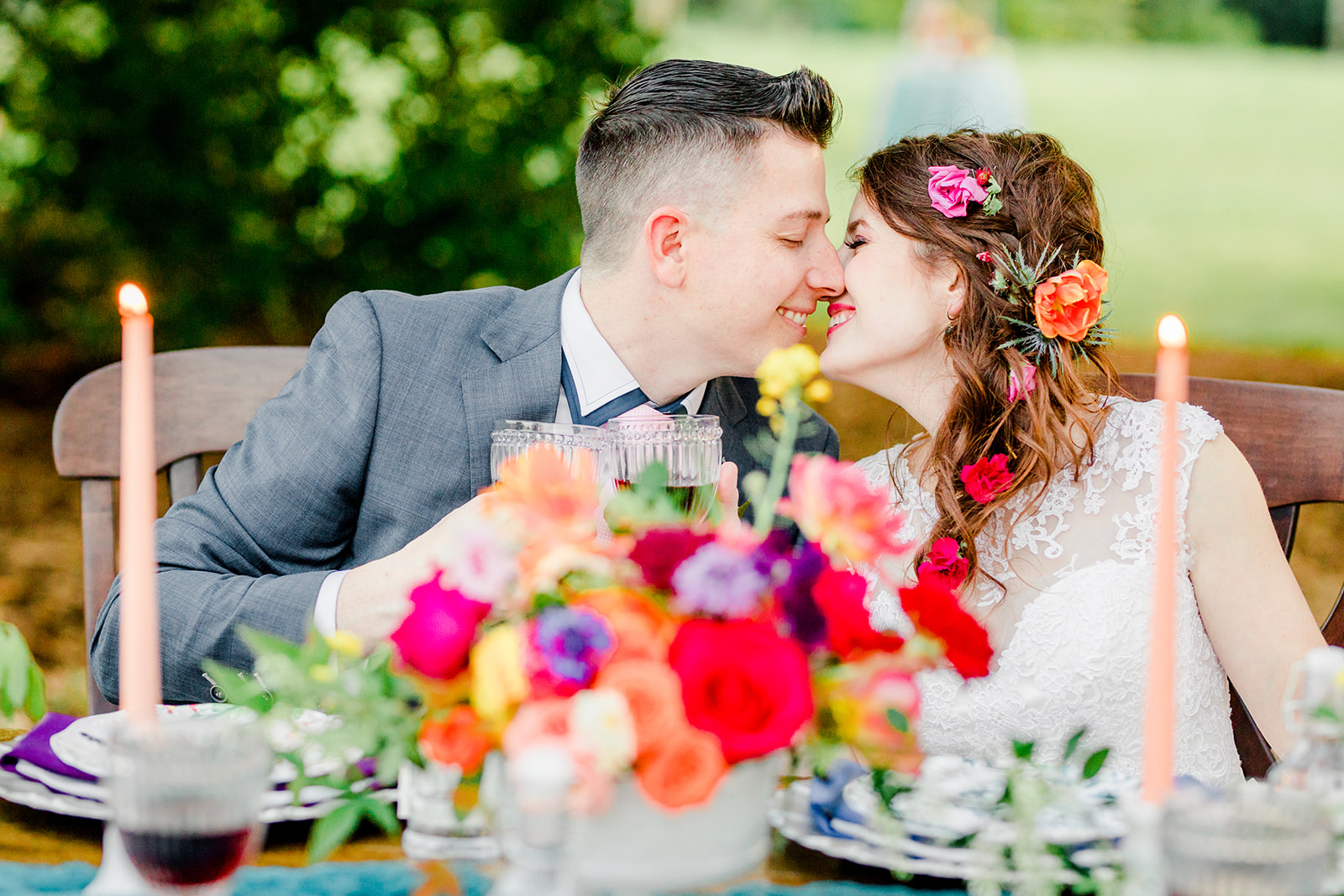 Bright + Cheerful Garden Elegance of Artmosphere — Bride + Groom at their colorful reception